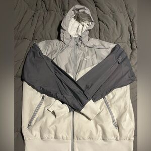 Nike Men's windbreaker